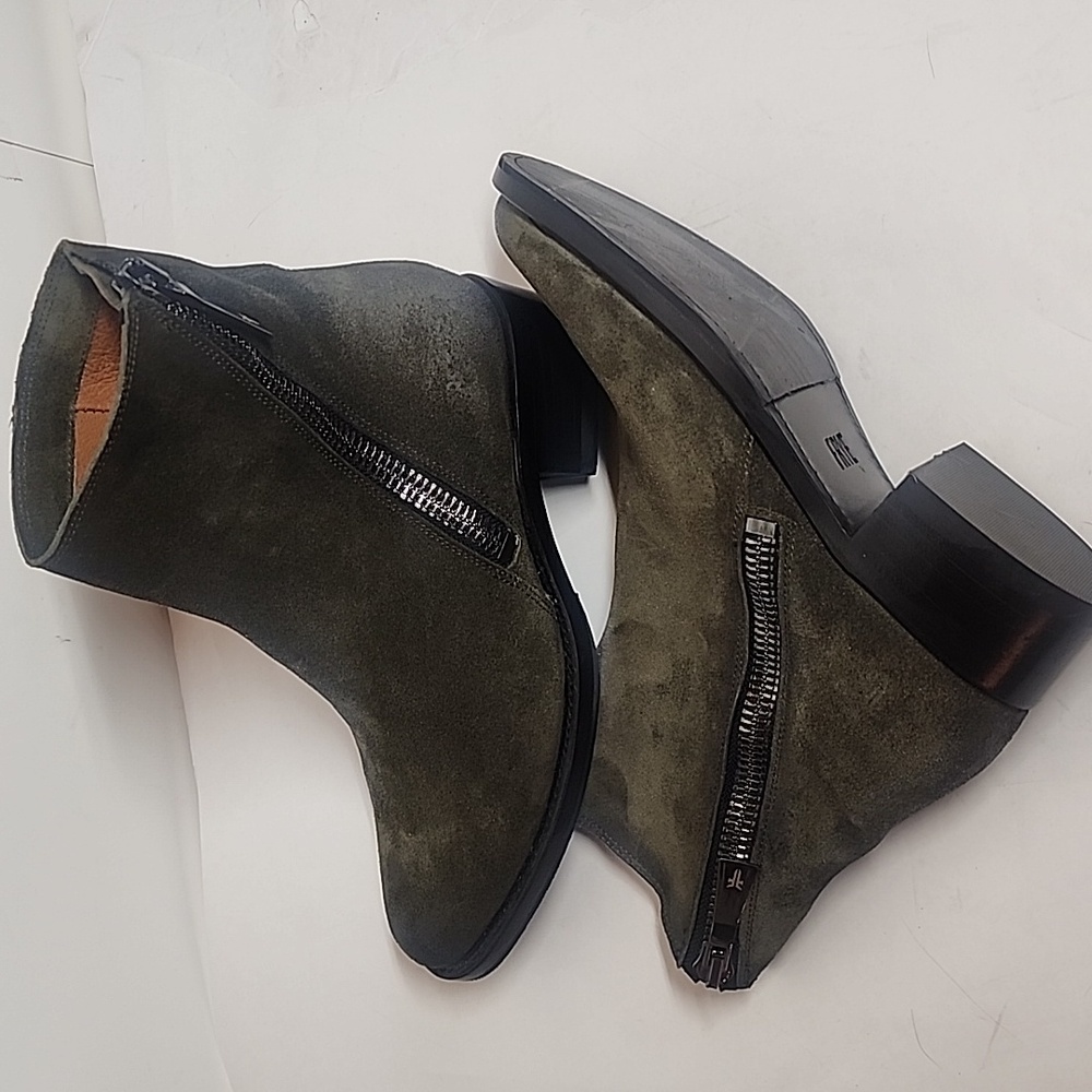 Frye Distressed Gorgeous Olive Suede Side Zip Ankle Quality Bootie Boots Size 8B - Picture 11 of 15